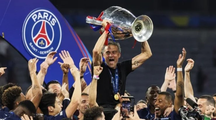 Puas dengan Performa Sang Pelatih, PSG Siap Ukir Sejarah Lewat Kontrak Seumur Hidup