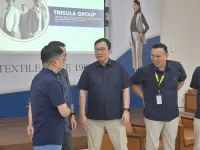 Dua Investor TRIS Kompak Lego 700 Saham, Raup Rp122M