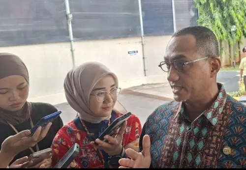 OJK Buka-bukaan Soal Danantara Incar Saham BEI