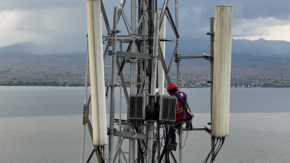 Yessie Dianty Kembali Borong Saham EXCL Saat Harga Turun, Ada Apa?