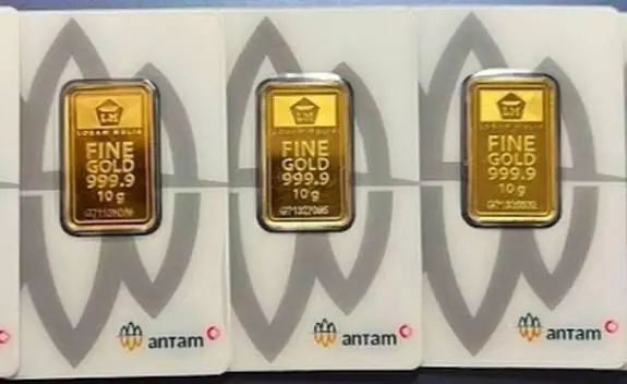 Harga Emas Antam Rabu Ini Turun Rp5.000 per Gram