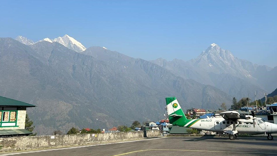 Menembus Kabut Himalaya, Perjalanan dari Gowa Menuju Everest Base Camp
