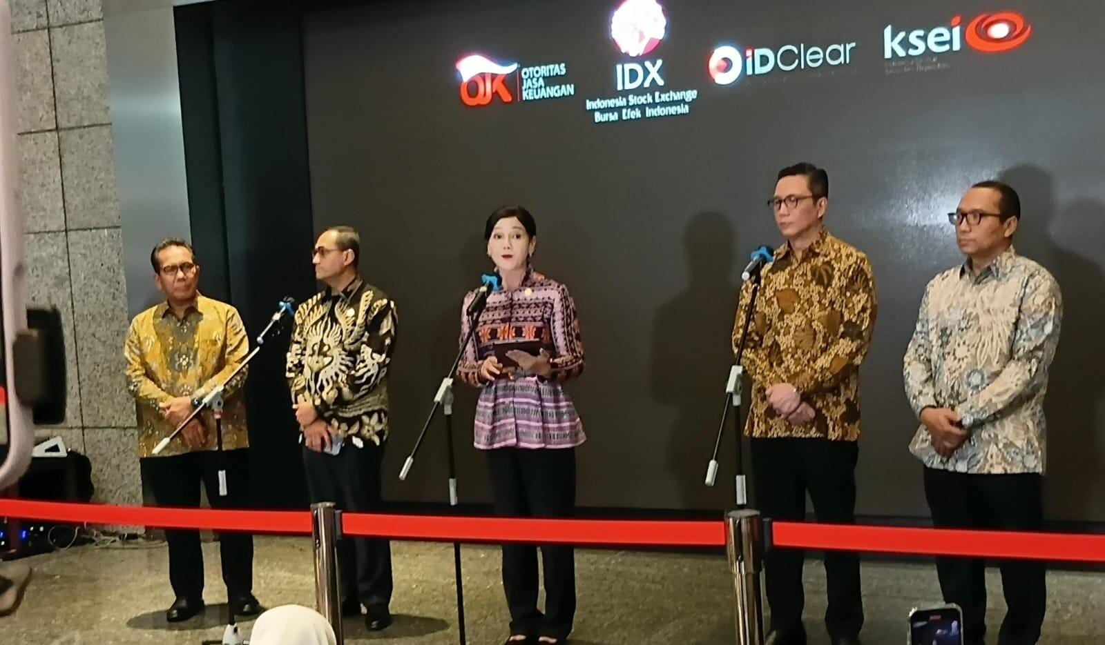 OJK Denda Rp11,05M atas Dugaan Manipulasi Saham, Ini Modusnya