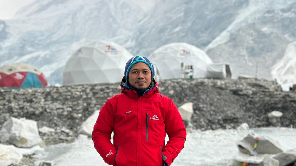 5.365 Mdpl dan Sebuah Kesadaran: Ketika Everest Base Camp Mengajarkan Arti Syukur