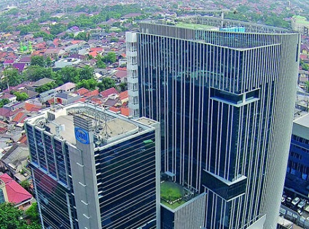 WIKA Putuskan Ganti Dirut dan Komut