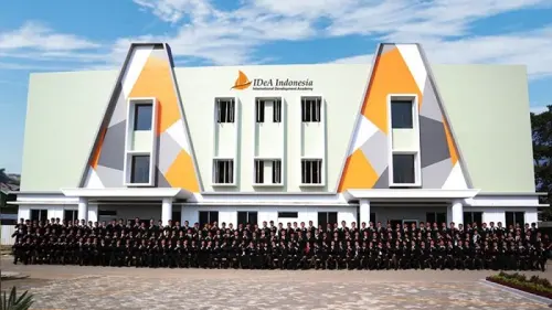 Pengendali IDEA Buang 372 Juta Saham Saat Harga Naik