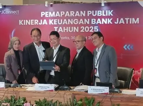 Delapan Petinggi Bank Jatim (BJTM) Kompak Tambah Saham Harga Pasar