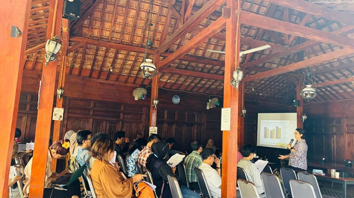 FEB UI Latih PKBM Kelola Keuangan dan Bisnis Digital, Ini Tujuannya