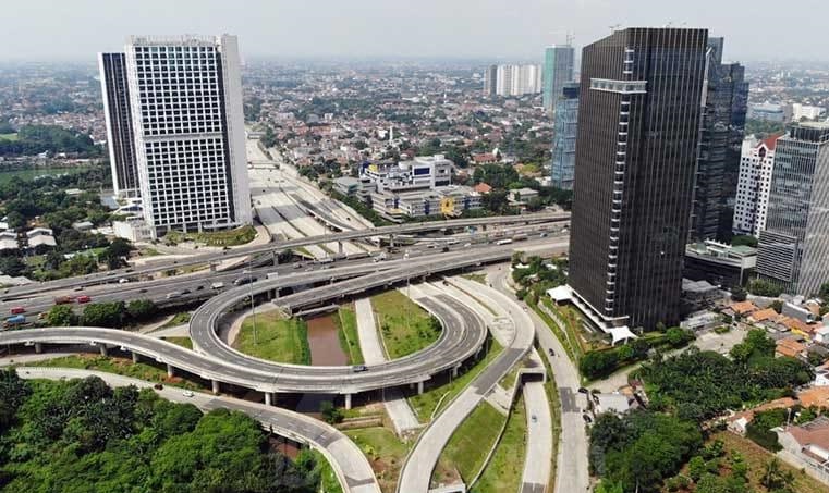 CMNP di Kuartal I, Laba Terbang, Pendapatan Tersendat